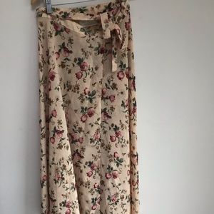 Express flower maxi skirt💕
